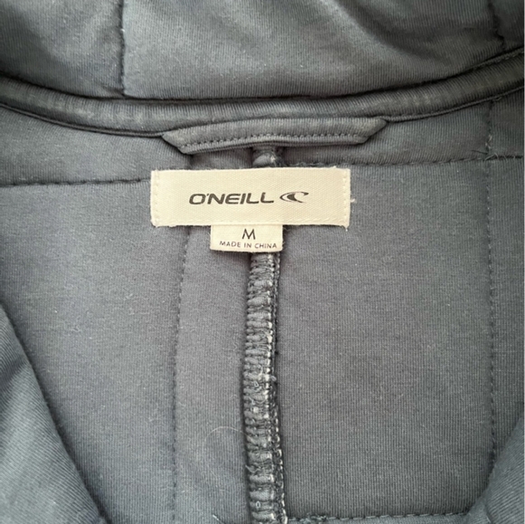 Mable quilted pullover - Picture 3 of 3